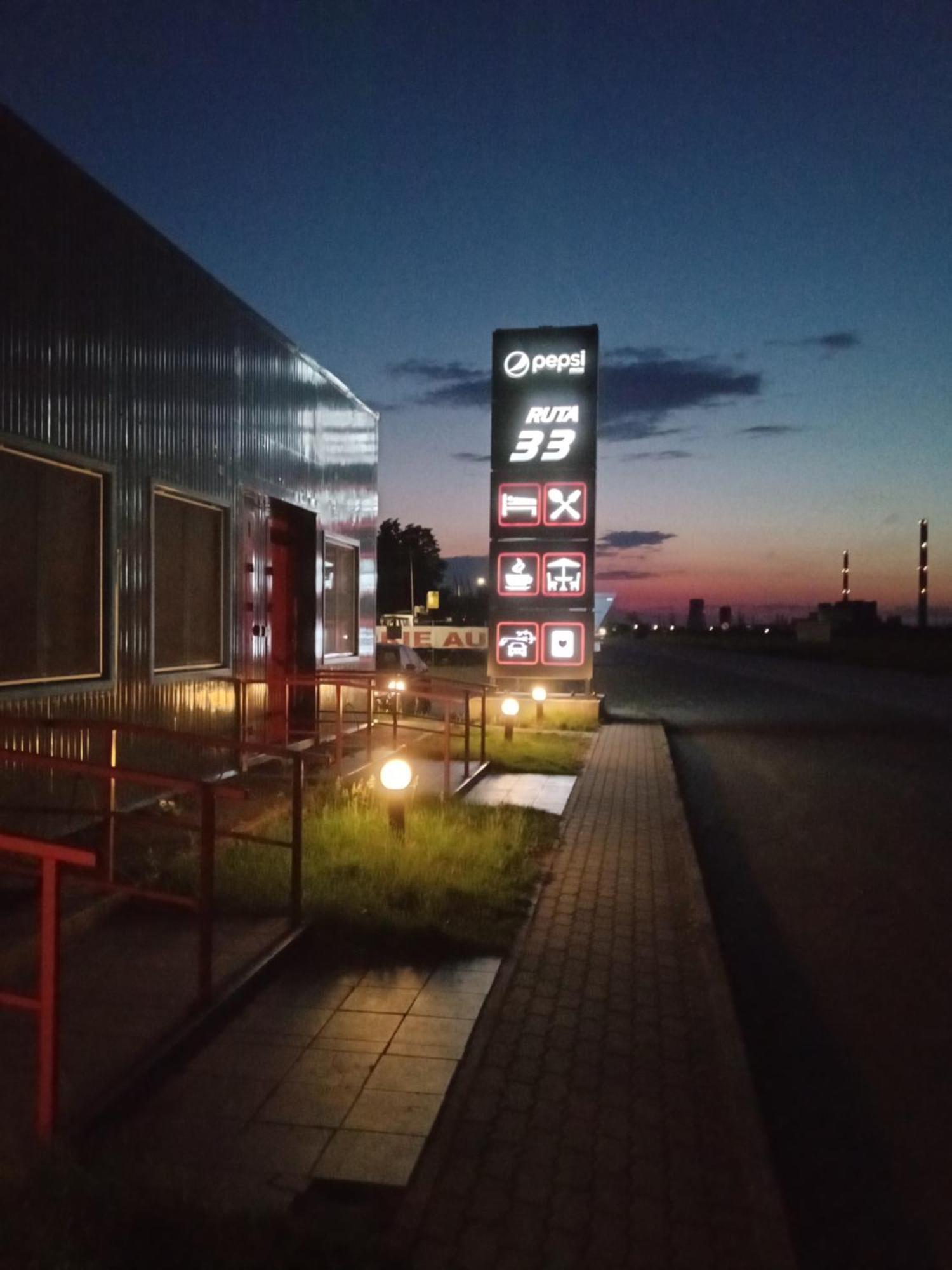 Motel Ruta 33 อาราด ภายนอก รูปภาพ